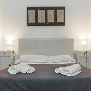Appartamento Zefnea House 
